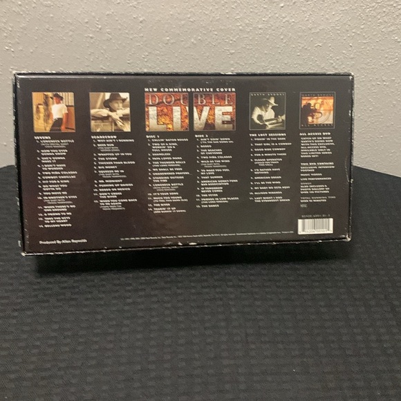 GARTH BROOKS THE LIMITED SERIES, 5 CD + 1 DVD,  EUC BOX SET - Picture 2 of 11